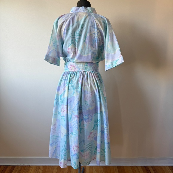 Stunning Vintage 80s pastel tropical shirt dress 💐 - Picture 3 of 13